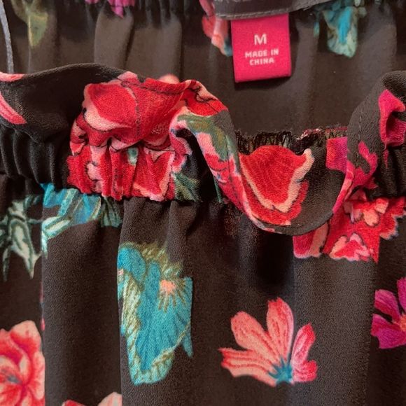 VINCE CAMUTO Floral Off Shoulder Blouse - Picture 12 of 15